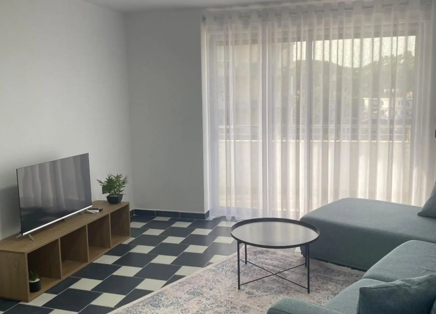 Lulu Suites - Blue Golem  Apartment Golem (Tirana)